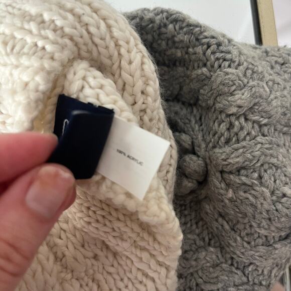 Women's Bundle of 2 Knit Beanie Hats - Picture 4 of 6